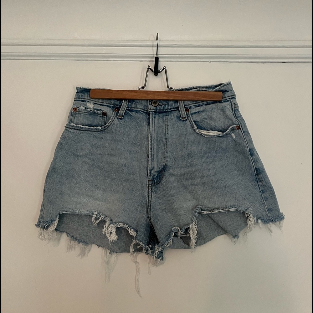 Abercrombie & Fitch Curve Love Mom Shorts